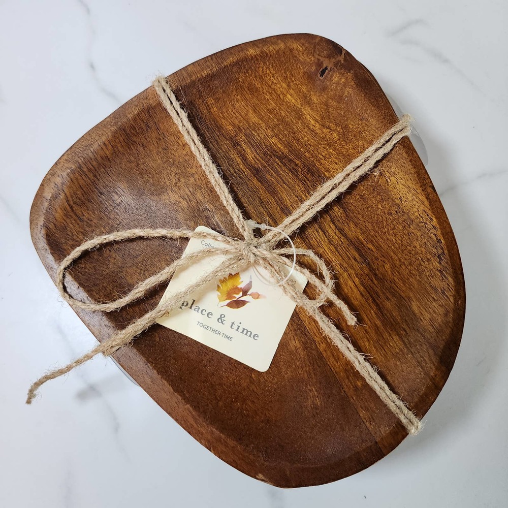 NWT - Set of 4 Place & Time Wooden Bowls/Dishes non-slip Pads Serving Trays 8"